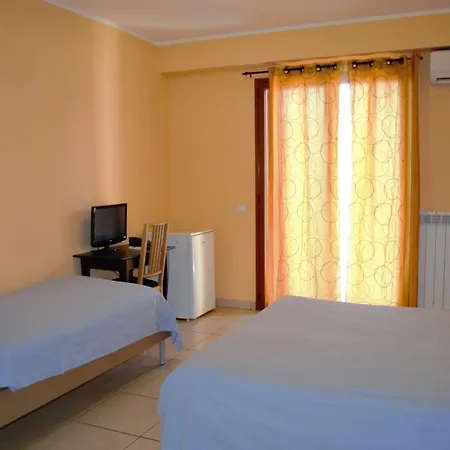 מלון Acquaplanet 2*