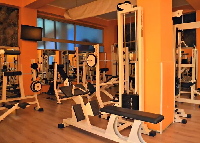 Acquaplanet מלון 2*